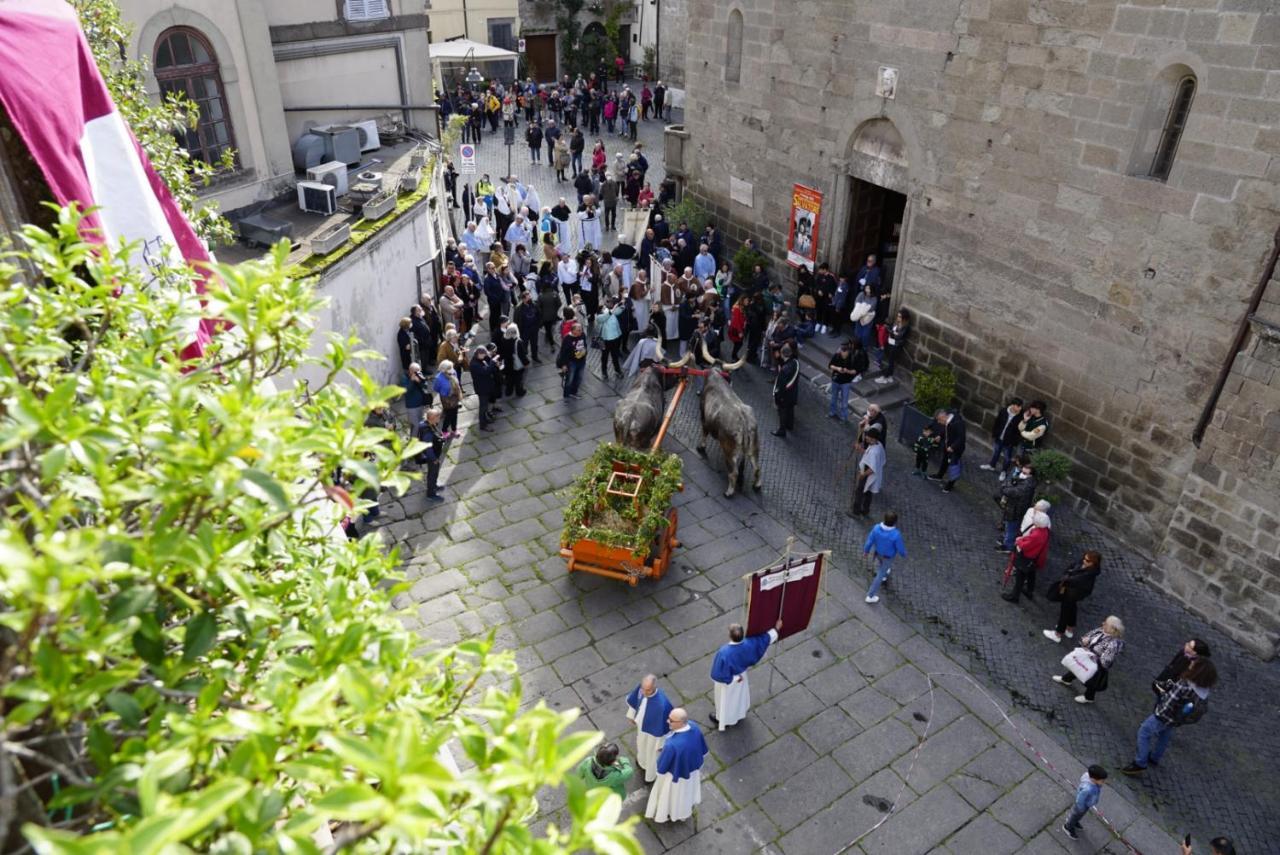 Appartamento Piazza Santa Maria Nuova Viterbo Eksteriør bilde