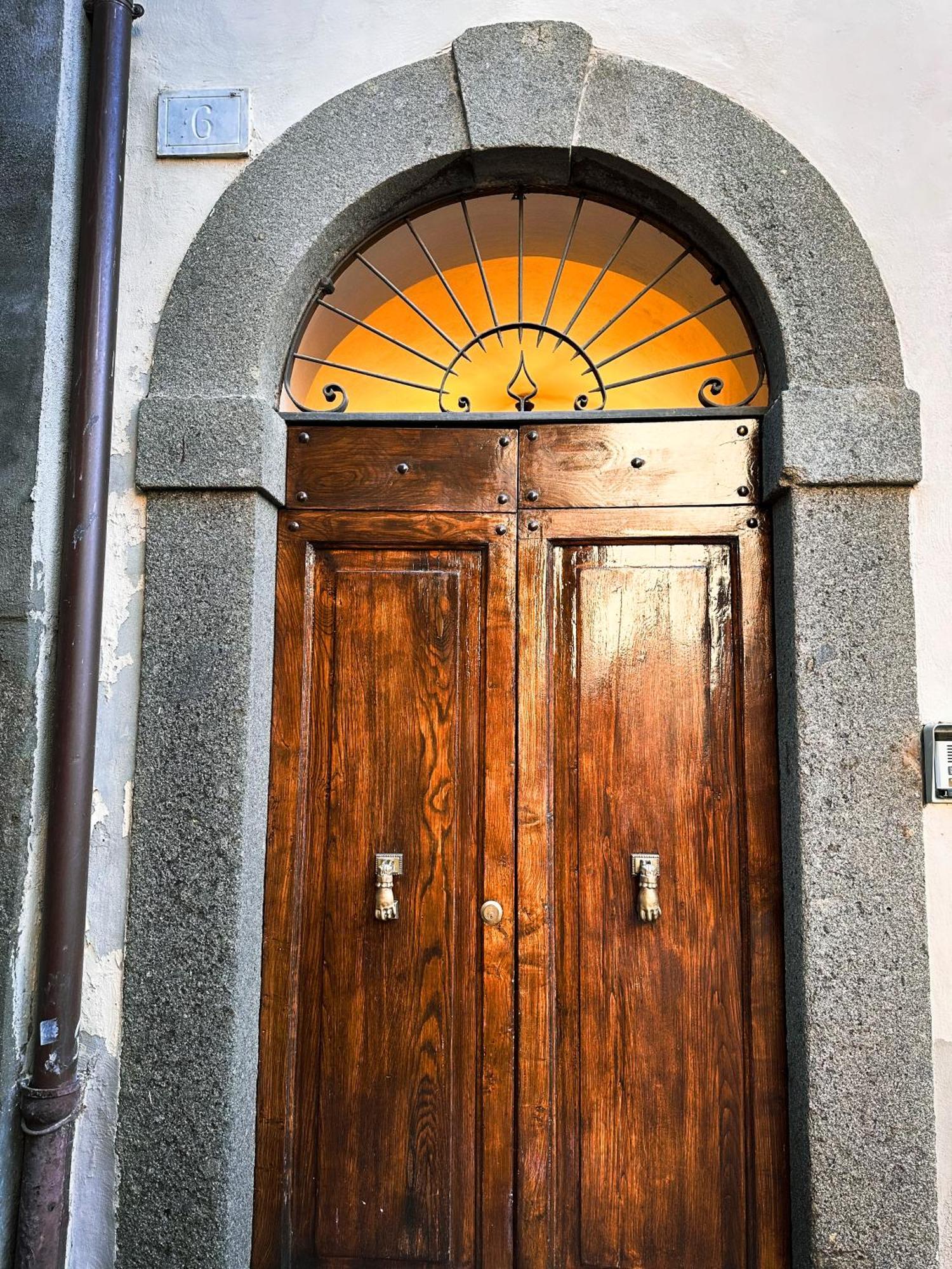 Appartamento Piazza Santa Maria Nuova Viterbo Eksteriør bilde